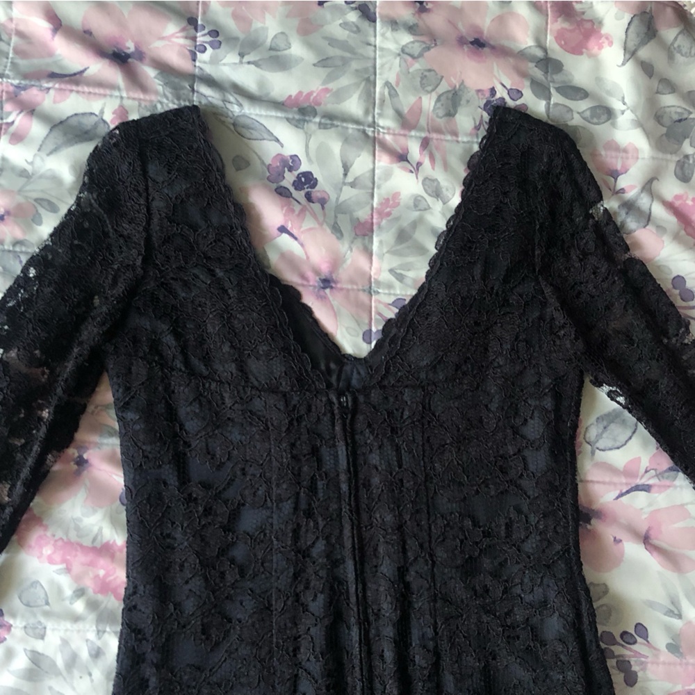 Moda International Elegant Black Lace Dress - Picture 4 of 8